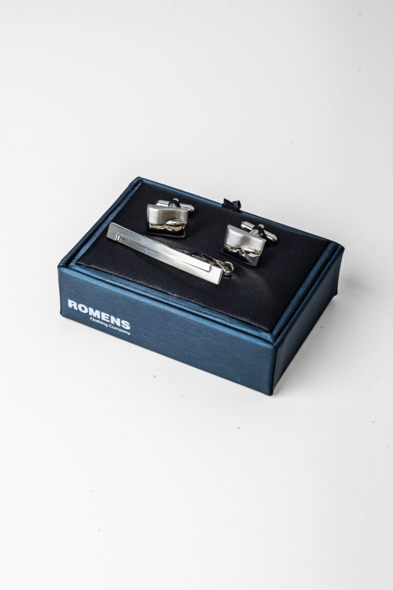 Cufflinks and Tie Bar